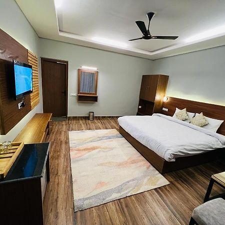 The Foresta By Orchid Hospitality & Holidays Hotel Mukteshwar Kültér fotó