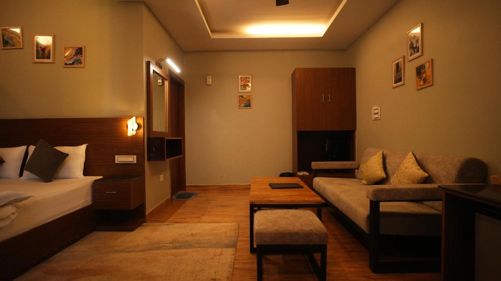 The Foresta By Orchid Hospitality & Holidays Hotel Mukteshwar Kültér fotó